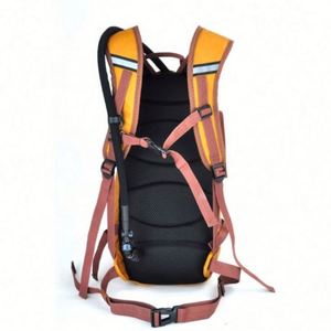 Sac à dos d'extérieur rétro étanche tactique avec poche à eau pour la randonnée et l'hydratation - Product Image 5