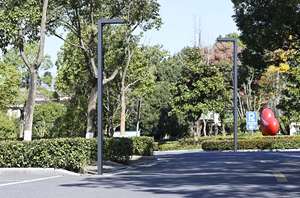 ไฟถนน LED สำหรับสวนกลางแจ้งในเมืองอัจฉริยะ พร้อมเต้ารับ NEMA ควบคุมด้วยโฟโต้เซลล์ ปรับความสว่างได้ เหมาะสำหรับพื้นที่สาธารณะ - Product Image 2