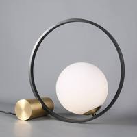 Lampe de table ovale en verre et métal de style nordique moderne pour la décoration de chevet