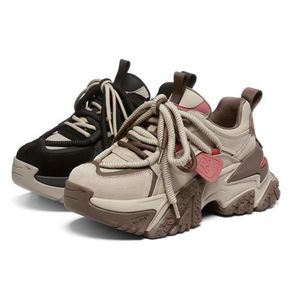 New FAshion Dropshipping Spring New Thick Sole Platform Casual Running Shoe 2024 Chunky Women Sneakers - Product Image 1