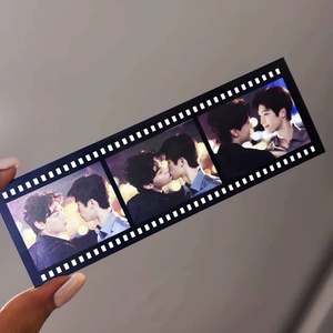Photocard de PVC Kpop Personalizada con Doble Franja Lateral, Marcapáginas Kpop con Franja Fotográfica para Regalo, Evento de Ídolos Kpop - Product Image 4