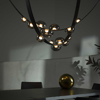 Lampe suspendue LED de luxe, finition noire, éclairage décoratif pour la maison, lustre en verre soufflé à intensité variable pour hôtel, villa