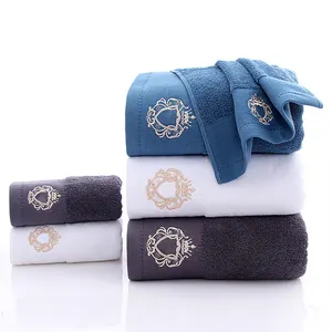 Luxus 100% Baumwolle bestickte Gesichts tücher Kunden spezifische und personal isierte Handtücher für Badezimmer Verwenden Sie weich und saugfähig