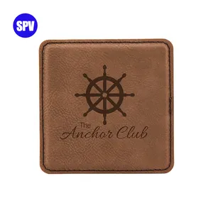 Posavasos de cuero PU personalizado con forma cuadrada, logo grabado láser, negro/dorado