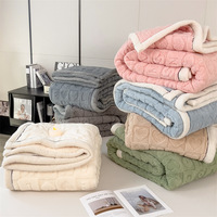 Couverture double face en peluche épaisse pour lit couvertures tricotées écologiques à motif de coeur pour l'hiver