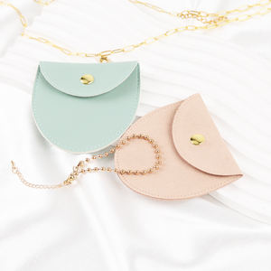 עגול לוגו מותאם אישית מושחט מתכת עגילים גדולים שרשרת שרשרת נסיעות כיס עור pu שקית מיקרופייבר - Product Image 6