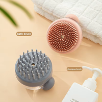 Brosse à shampoing aux teintes douces avec distributeur intégré-Expérience de lavage des cheveux sans effort