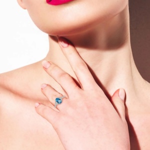 Bague de Fiançailles et de Promesse Classique en Or 10k/14k/18k Plaqué Rhodium avec Saphir de Laboratoire GRC Taillé Ovale Personnalisable pour Femme – Vente en Gros - Product Image 2