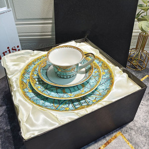 Juego de Vajilla de Porcelana Fina de 4 Piezas Estilo Palacio Europeo Antiguo para Fiestas, con Incrustaciones Doradas, Color Rosa, para Mesa Occidental - Product Image 6