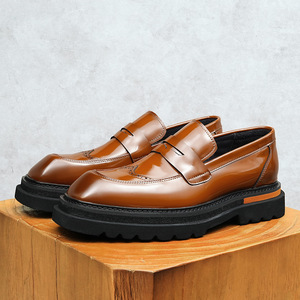 Nouvelles Bottes Classiques de Designer pour Hommes en Cuir Véritable Automne-Hiver 2025 – Confortables, Imperméables et Antidérapantes pour le Travail - Product Image 2