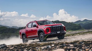 Camioneta 4x4 de Alto Rendimiento Saic Maxus Interstellar L X R 2025-2026, Autos Diésel Nuevos <span class=keywords><strong>con</strong></span> Neumáticos R18 de China - Product Image 2