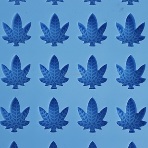 แผ่นรองอบมาการองซิลิโคนแบบมีรูขนาดใหญ่ ปลอดสาร BPA ทนความร้อน ไม่ติดกระทะ - Product Image 2