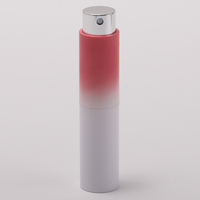Flacon vaporisateur de parfum rechargeable avec logo personnalisé, 8 ml, format voyage, mini vaporisateur de parfum portable, flacon en plastique