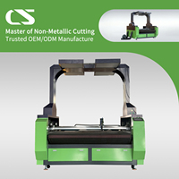 Machine de découpe laser CO2 à refroidissement par eau de type portique automatique avec caméra CCD et Hiwin pour la découpe de tissus textiles imprimés