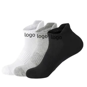 Chaussettes de créateur gratuites Chaussettes de basket-ball personnalisées Chaussettes personnalisées en coton de haute qualité pour hommes