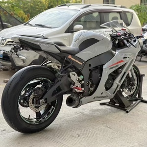 <span class=keywords><strong>Kawasaki</strong></span> <span class=keywords><strong>Ninja</strong></span> ZX-10R 1000cc d'occasion, <span class=keywords><strong>moto</strong></span> à quatre cylindres en ligne, <span class=keywords><strong>moto</strong></span> sportive à essence d'occasion, refroidie par liquide, super <span class=keywords><strong>moto</strong></span> de course - Product Image 5