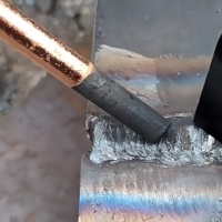 Électrode en graphite rond/barre de carbone pour gougeage à arc d'air B508, en vente chaude