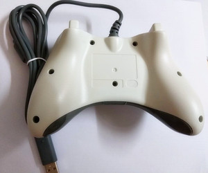จอยเกม <span class=keywords><strong>PC</strong></span> แบบมีสาย <span class=keywords><strong>USB</strong></span> ลักษณะ Xbox360พร้อมจอยสติ๊กแบบสั่นสะเทือนคู่เข้ากันได้กับ Xbox360 - Product Image 6