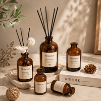 Vente en gros de flacons diffuseurs à bâtonnets en verre ambré vides avec bouchon interne, pour huiles essentielles et parfums, personnalisables avec logo OEM