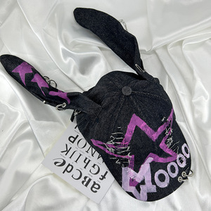 Niche Design Y2K Style américain casquette de Baseball Graffiti Punk Denim trou dans le trou oreilles de lapin chaîne Hottie personnage été décontracté - Product Image 6