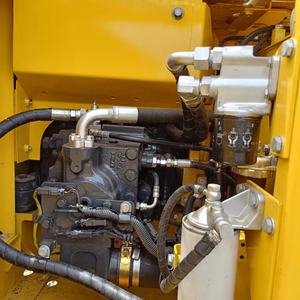 Excavadora de Orugas Usada KOMATSU PC130-7 de Excelente Calidad y Precio Económico, Excavadora Usada en Venta de Japón - Product Image 6