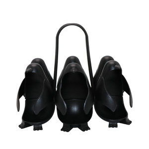 New arrival wholesale plastic egguins 3-in-1 cook penguin shape boiled egg cup holder 6 egg fridge storage boiler