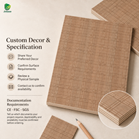 Panneau mural en contreplaqué recouvert de placage à carreaux caramel Jinbase W-KJ-401, qualité E0, 1220x2440mm, placage de chêne flexible, bois de hêtre