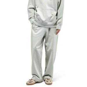 กางเกงออกกำลังกายผู้ชายพร้อมกระเป๋าออกกำลังกายทันสมัย พิมพ์โลโก้ตามสั่ง เอวกลาง สไตล์ลำลอง สำหรับกีฬากลางแจ้ง มีกระเป๋าข้าง บริการ OEM พร้อมให้บริการ - Product Image 1