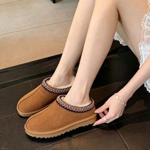 Bottes de neige chaudes d'hiver pour femmes, dessus en cuir véritable, doublure en fausse fourrure, semelle épaisse antidérapante, pantoufles d'extérieur 2026 - Product Image 5
