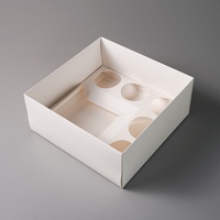 Boîte à gâteau bento jetable de qualité alimentaire avec logo personnalisé, emballage en carton ondulé blanc de 1 mm d'épaisseur pour gâteaux et cupcakes