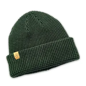 Invierno clásico deporte al aire libre nueva moda acrílico lana Waffle Knit Cuffed Fisherman Beanie Hat con parche de logotipo personalizado para hombres