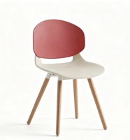 Chaise de salle à manger moderne en plastique léger et portable, pieds en bois, design ergonomique empilable, imperméable, écologique, pour la maison, le bureau, l'école