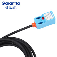 Capteur de proximité inductif compact carré de petite taille, détection 5 mm, DC10-30V, NPN PNP NO NC, étanche IP67 pour l'automatisation industrielle
