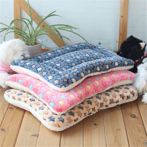 Tapis de <span class=keywords><strong>lit</strong></span> pour animaux de compagnie ultra doux et simple à 3 couches Fasnlon, réutilisable, anti-morsure, pour chiens et chats, couvertures portables. - Product Image 5