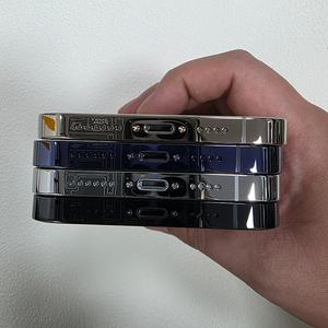 Telefono Cellulare 5G di Ultima Generazione con Grande Memoria, Schermo Ampio e Lunga Durata della Batteria, 99% Nuovo, Usato, 8GB RAM, Versione USA - Product Image 5