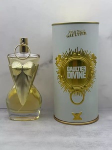 สินค้าขายดี <span class=keywords><strong>Jean</strong></span> <span class=keywords><strong>Paul</strong></span> <span class=keywords><strong>Gaultier</strong></span> <span class=keywords><strong>Le</strong></span> <span class=keywords><strong>Male</strong></span> Parfum <span class=keywords><strong>Paul</strong></span> <span class=keywords><strong>Le</strong></span> <span class=keywords><strong>Male</strong></span> Eau De Toilette น้ำหอมติดทนนาน มีสินค้าพร้อมส่ง - Product Image 5