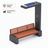 Banc solaire intelligent moderne et durable avec système de charge sans fil de haute technologie et WiFi pour les sièges publics commerciaux et les parcs