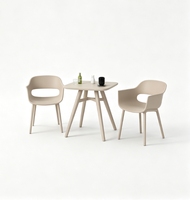 Ensemble de table et chaises d'extérieur 3 pièces en plastique à lattes, résistant aux intempéries, populaire pour balcon, cour, véranda, jardin, terrasse