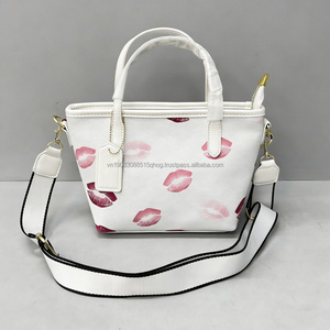 Bolso de Hombro de Diseño Estilo Nueva York para Mujer, Ligero, Portátil, de Lujo, con Estampado Moderno y Gran Capacidad - Product Image 4
