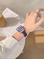 BEEFLYPOWER Bracelet de rechange sportif en silicone à trois maillons fins pour Apple Watch Series 12 11 46mm Hommes Femmes