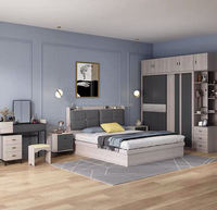 Ensemble de chambre à coucher moderne de luxe écologique et durable pour hôtel et appartement avec lit king-size en bois massif