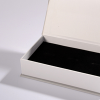 Boîte Cadeau Magnétique Pliable Boîtes Cadeaux à Rabat Emballage Boîte à Vêtements Carton Rigide Papier Recyclable Luxe LOGO Personnalisé Blanc