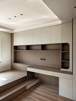 Système de rangement complet en bois massif pour bureau à domicile, avec bandes lumineuses LED, niches ouvertes et grande capacité pour organiser l'espace.