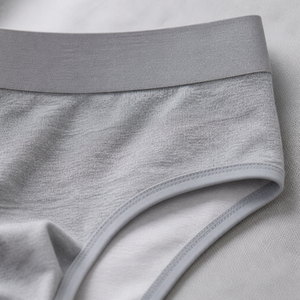 Braguitas deportivas tipo boyshort para mujer, shorts cómodos sin costuras de ajuste holgado, con refuerzo de algodón de cuatro agujas, color gris ceniza, para yoga y uso doméstico - Product Image 5