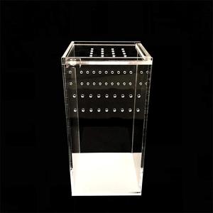 Op maat gemaakte acryl reptielenverblijf met afneembaar paneelontwerp, stapelbaar kweekbak, springspin <span class=keywords><strong>terrarium</strong></span>, voederbak, ventilatieklep - Product Image 4