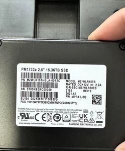 Samsung PM1733 pm171.92 için yepyeni 3.84 TB 7.68T 15.36TB MZWLJ15THALA-00007 TB PCIE X4.0 U.2 NVME SSD Ultra yüksek kapasiteli - Product Image 1
