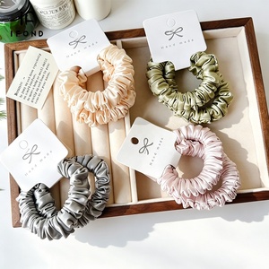 IFOND Fornitura all'Ingrosso 2 Pezzi Elastici per Capelli Minimalisti in Raso con Volant Multicolore per Donne e Ragazze, per <span class=keywords><strong>Acconciature</strong></span> Quotidiane e da Festa - Product Image 3