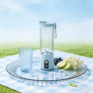 Mini Licuadora Portátil, Vaso Personal para Smoothies y Jugos Frescos, Ligera y Ideal para Viajes y Salidas - Product Image 1