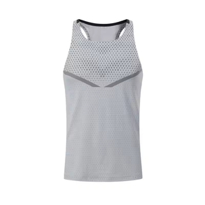 Débardeur de sport personnalisé avec logo, en polyester à séchage rapide, pour l'entraînement, la course, le sport en extérieur, la musculation et la gym - Product Image 6