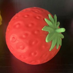 Prix d'usine Sac de décompression souple à pétrir, modèles Ananas, Fraise, Maïs, Carotte, avec fonction musicale, en forme de fruits, vente en gros - Product Image 5